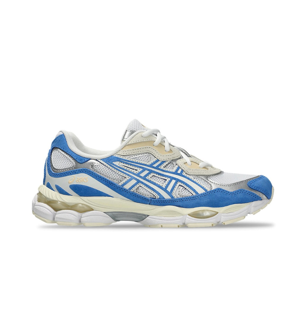 Sport sneakers